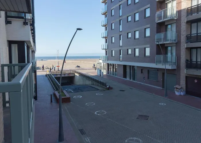 Oostduinkerke Res Henri IV